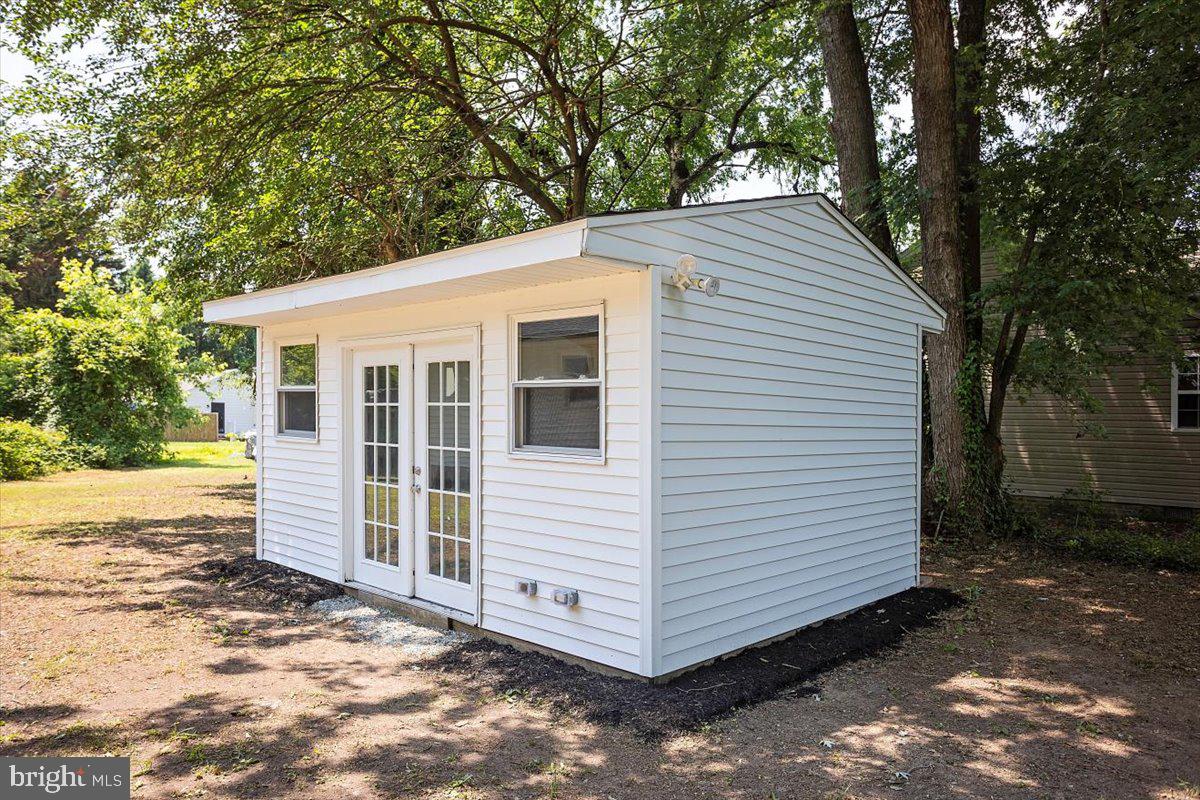 200 Benjamin Ave Property Photo 15