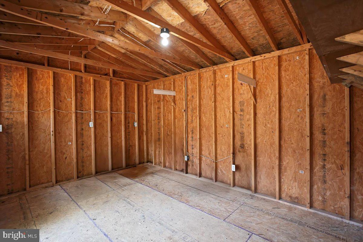 200 Benjamin Ave Property Photo 16