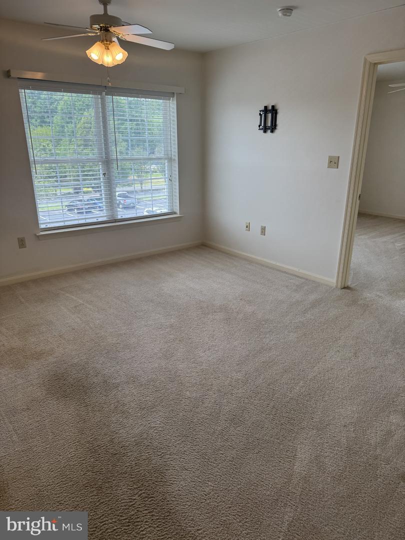 1103 S Schumaker Dr #c-300 Property Photo 7