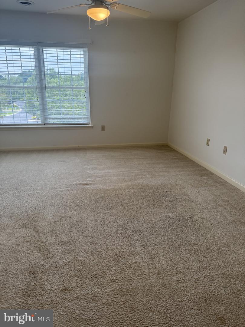 1103 S Schumaker Dr #c-300 Property Photo 9