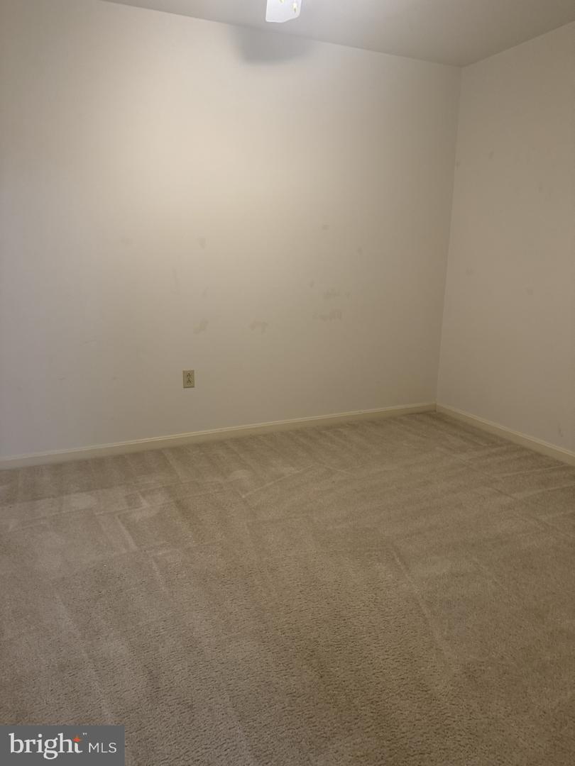 1103 S Schumaker Dr #c-300 Property Photo 12