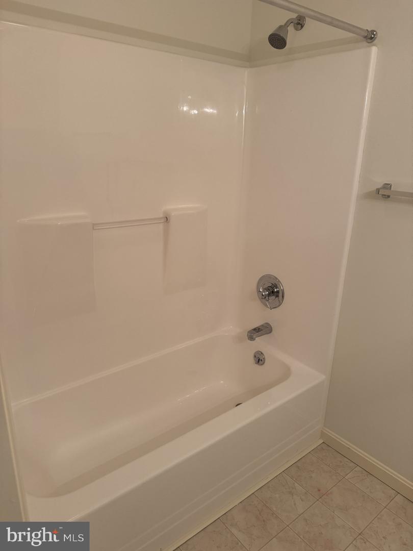 1103 S Schumaker Dr #c-300 Property Photo 13