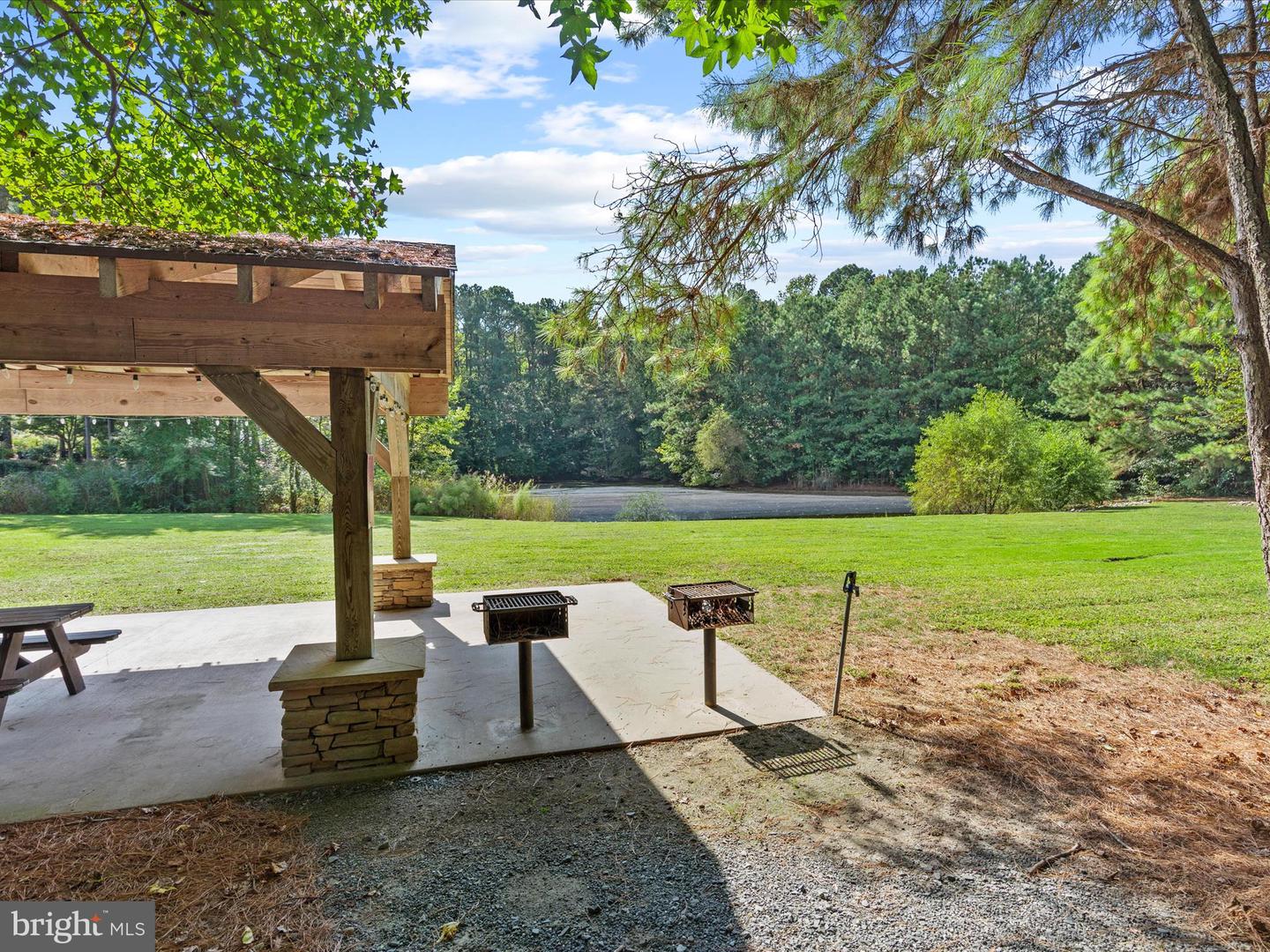 424 Lena Ln Property Photo 64