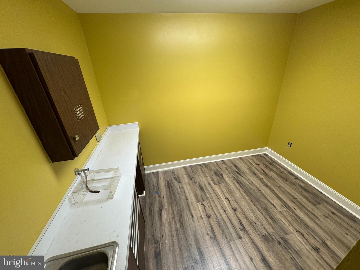 224 Main St #100 Property Photo 11