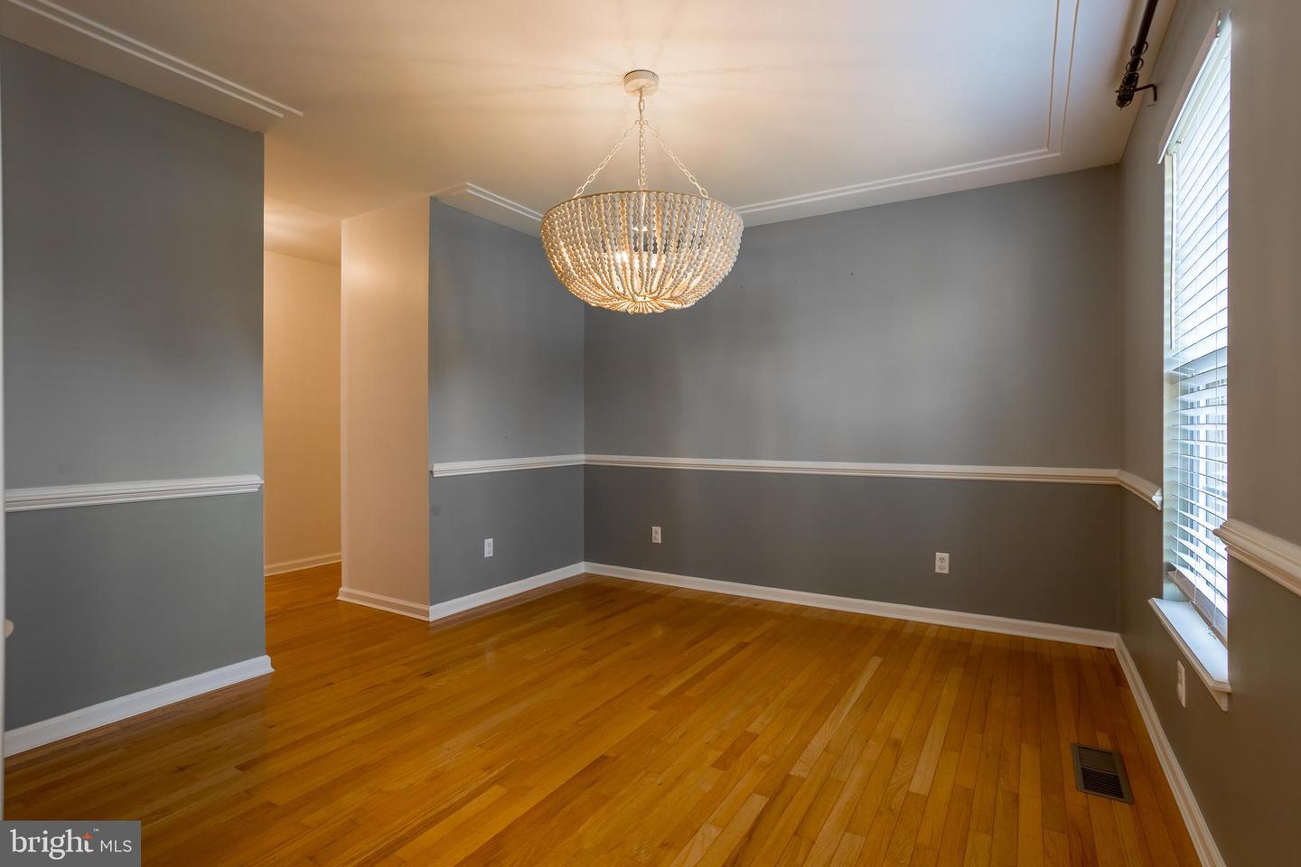 5709 Royal Mile Blvd Property Photo 4