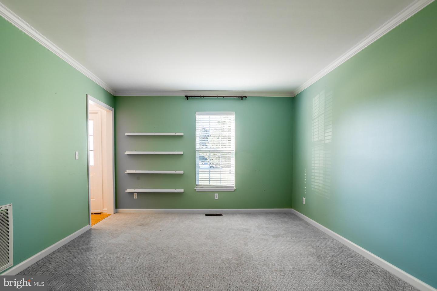 5709 Royal Mile Blvd Property Photo 8