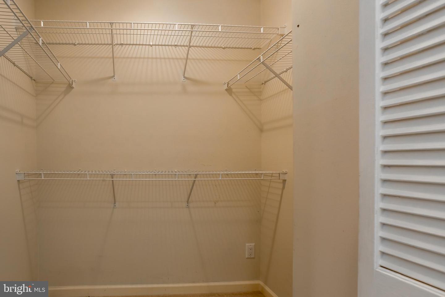 5709 Royal Mile Blvd Property Photo 27