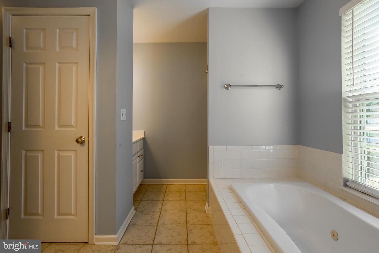 5709 Royal Mile Blvd Property Photo 31