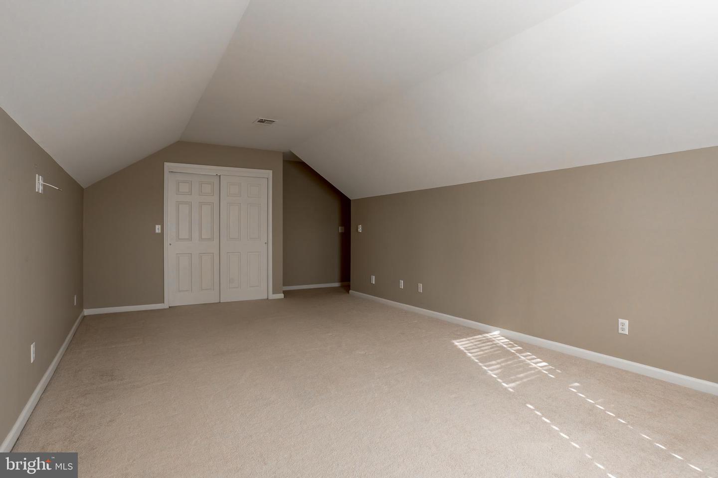 5709 Royal Mile Blvd Property Photo 48