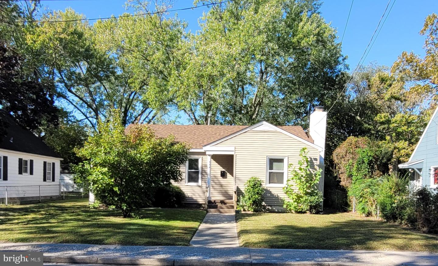 622 HOMER ST Property Photo 1