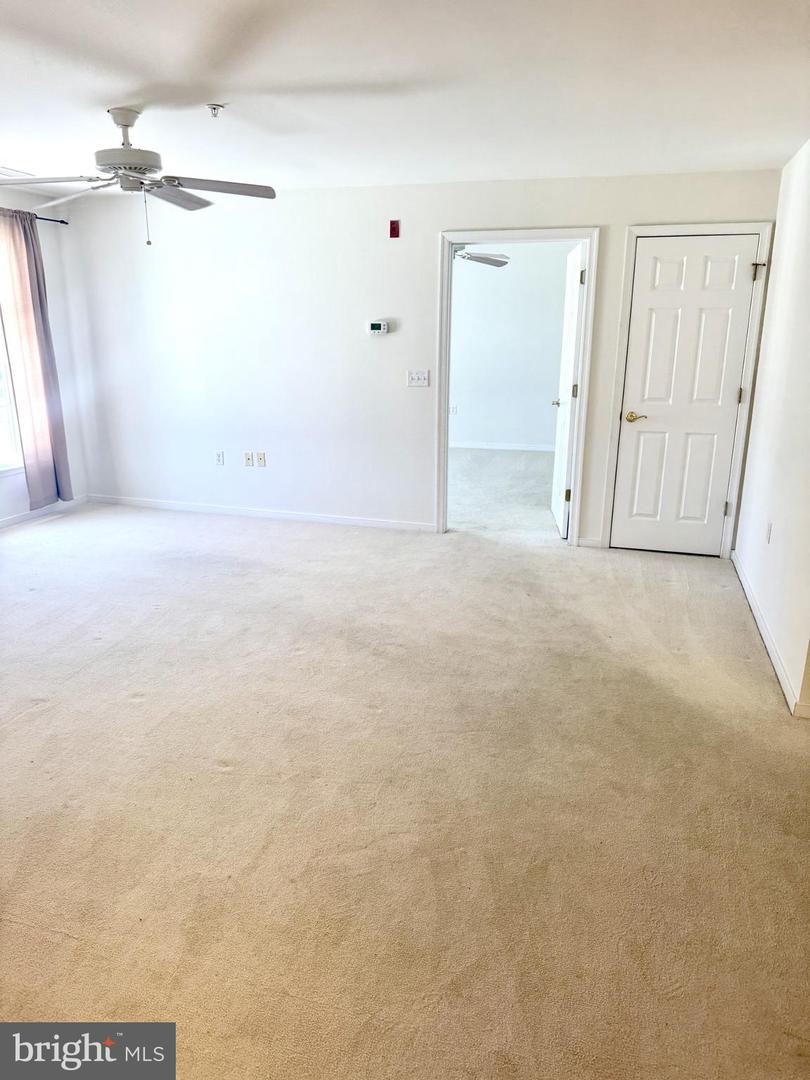 1105 S Schumaker Dr #b-200 Property Photo 7