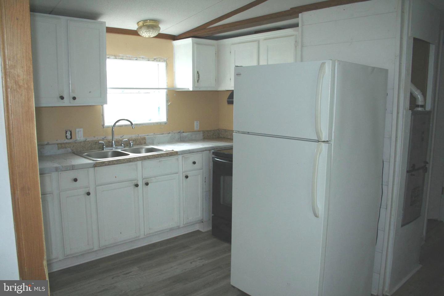 5850 Brook St Property Photo 15