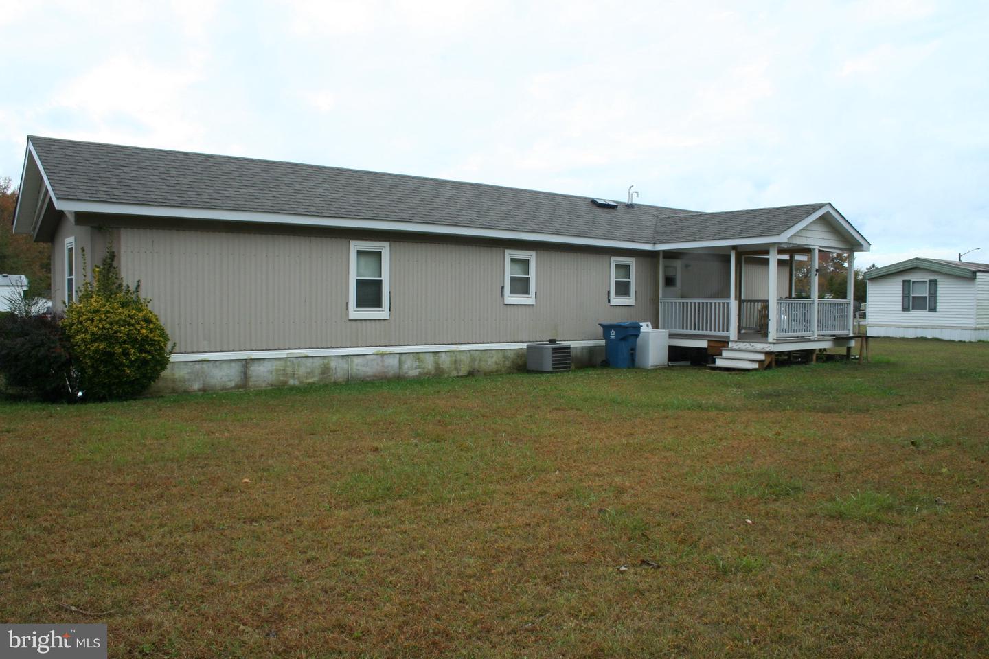 5850 Brook St Property Photo 27