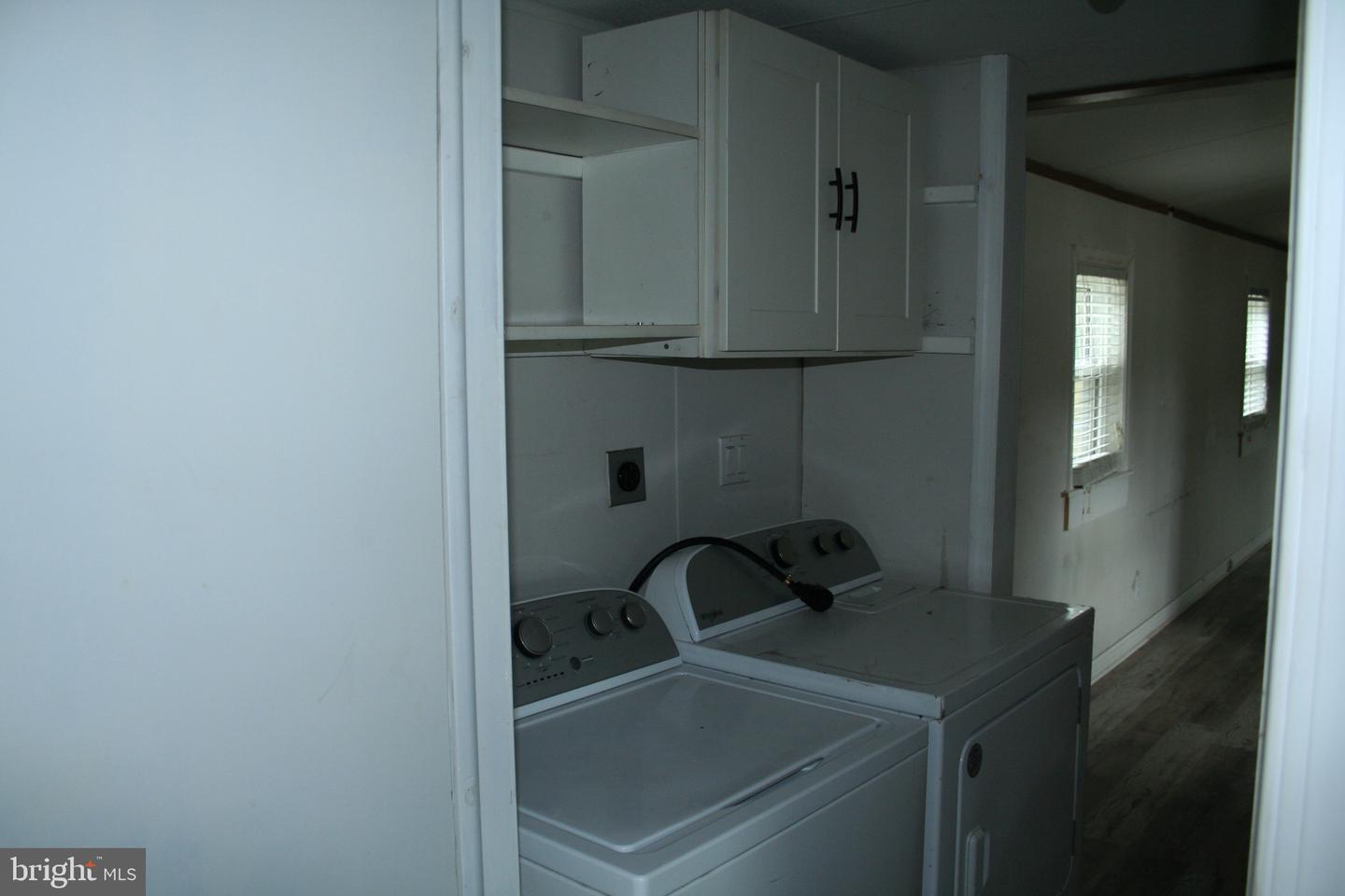 5850 Brook St Property Photo 29