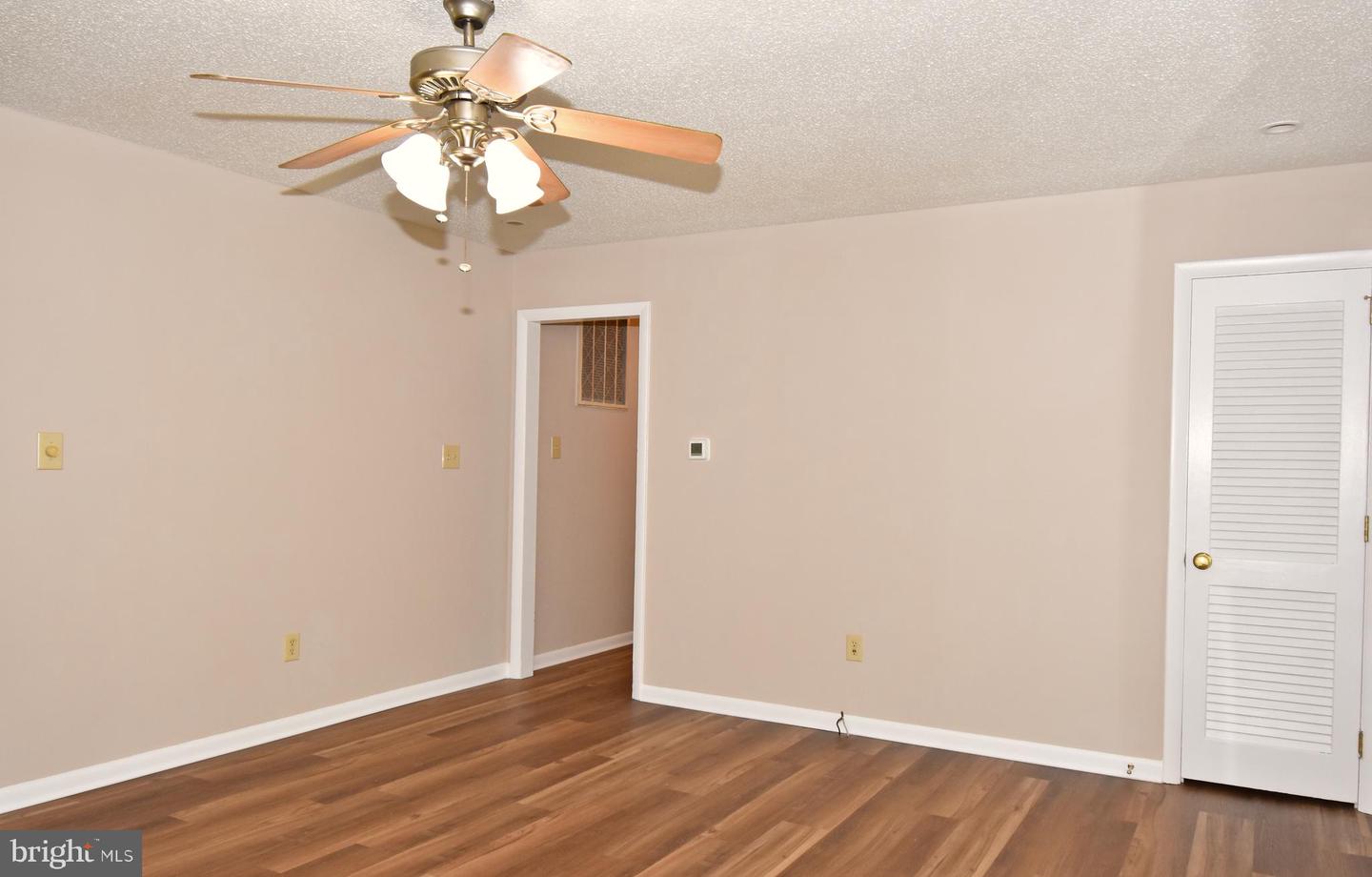 612 Regency Dr Property Photo 5