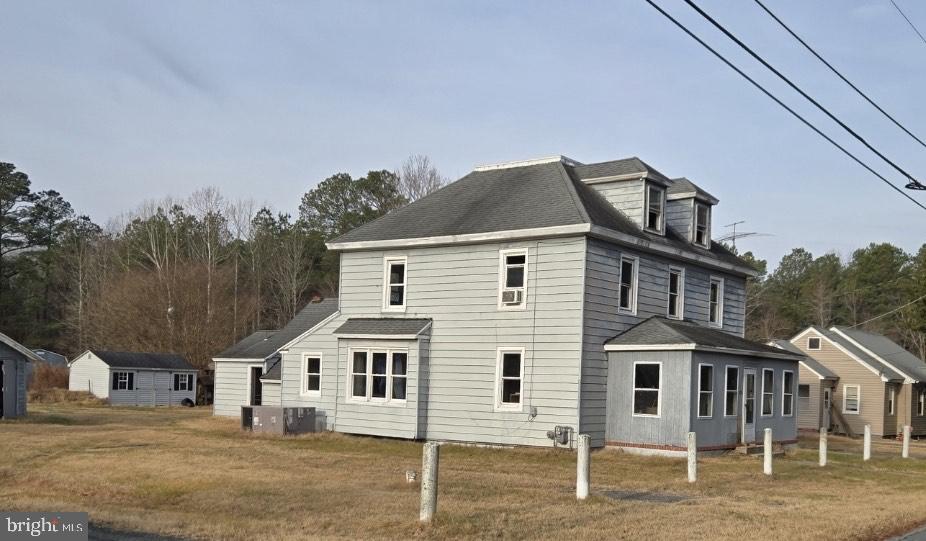 820 Property Photo 2