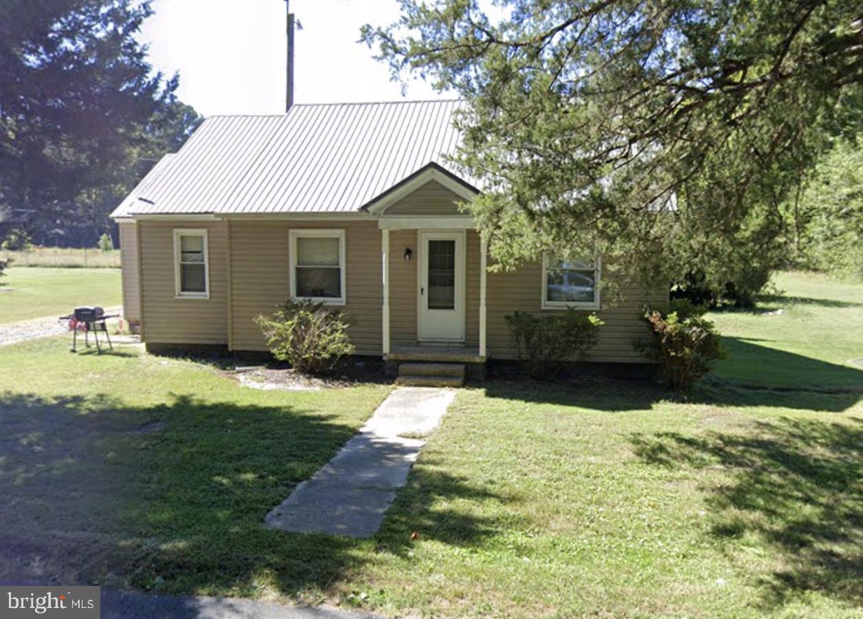 820 Property Photo 6