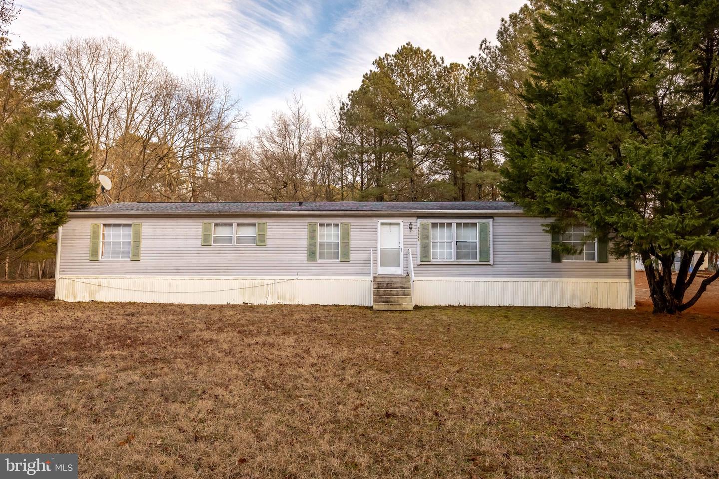 22147 Royal Oak Rd Property Photo 3