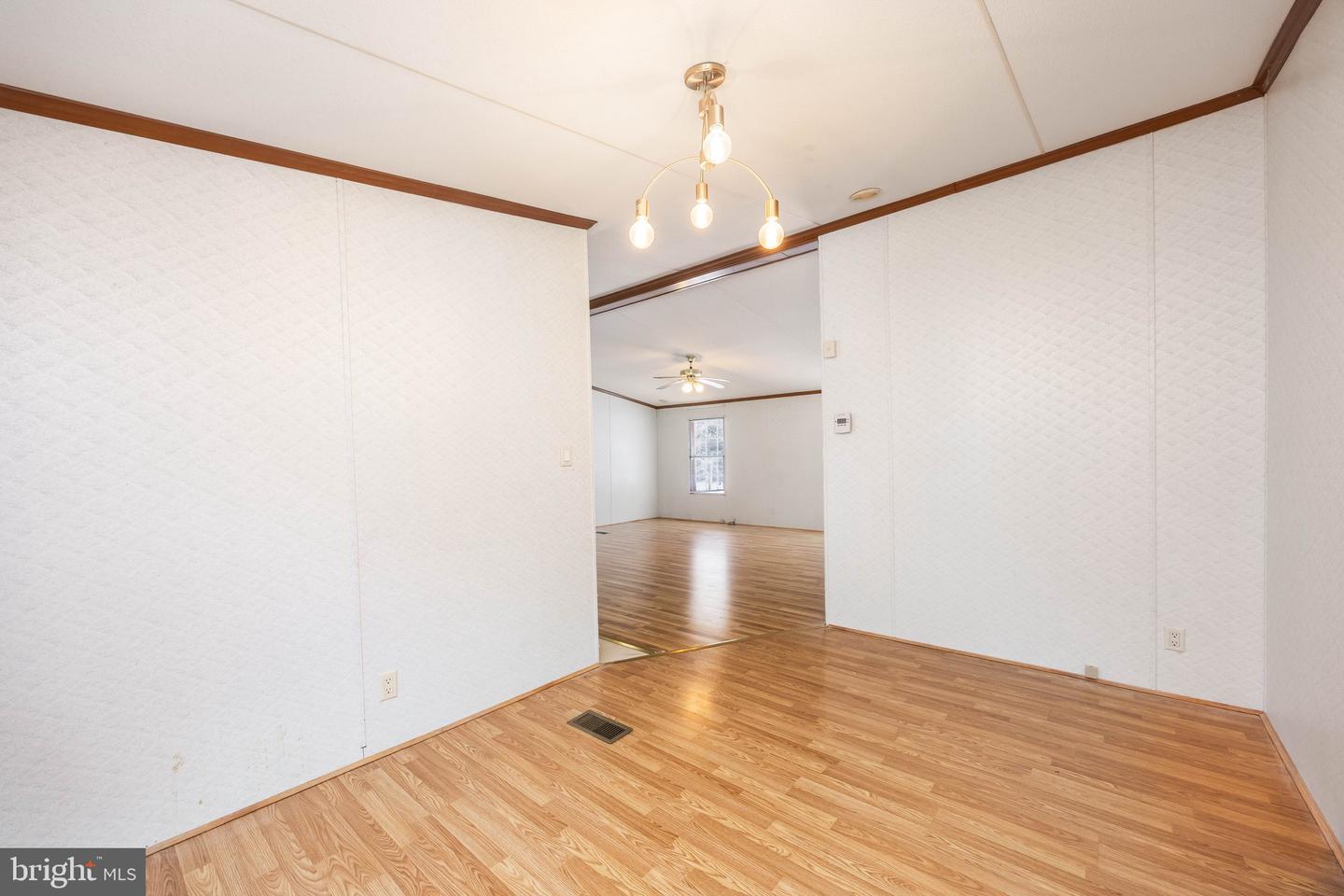 22147 Royal Oak Rd Property Photo 19