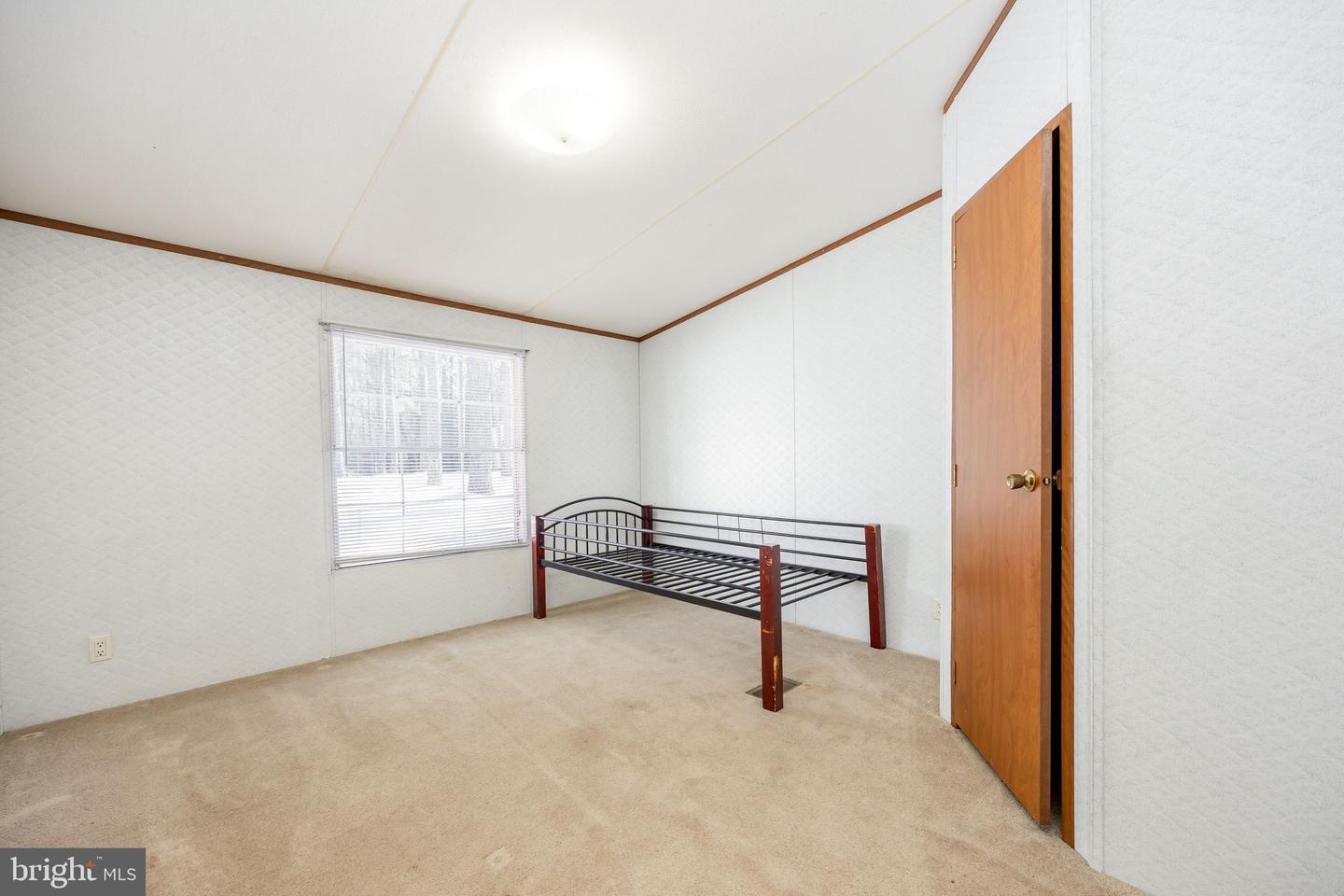 22147 Royal Oak Rd Property Photo 38