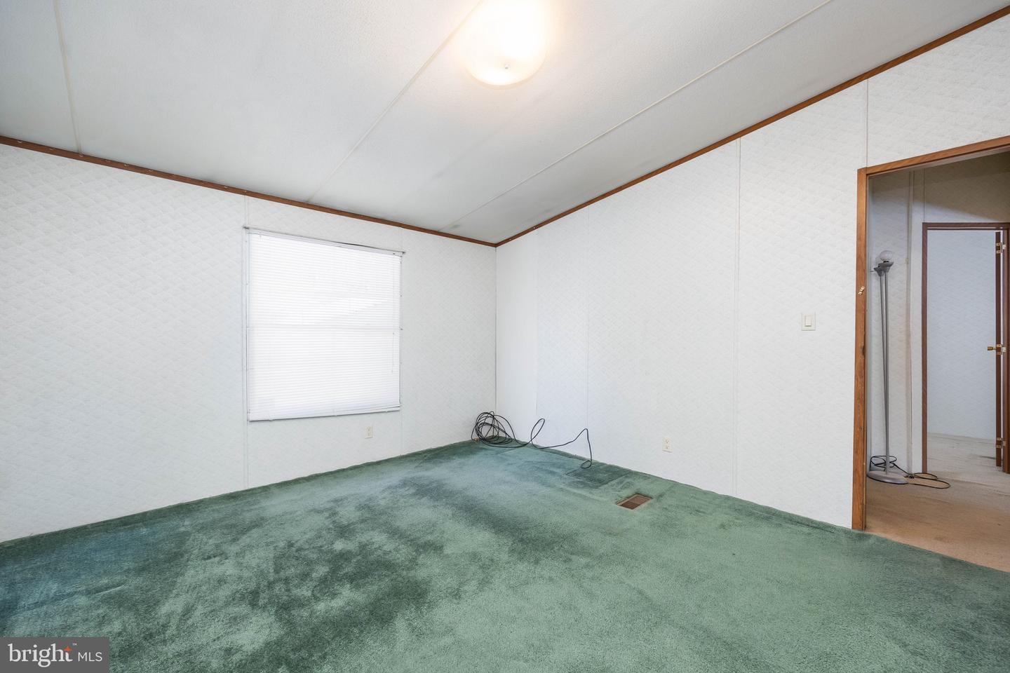 22147 Royal Oak Rd Property Photo 44