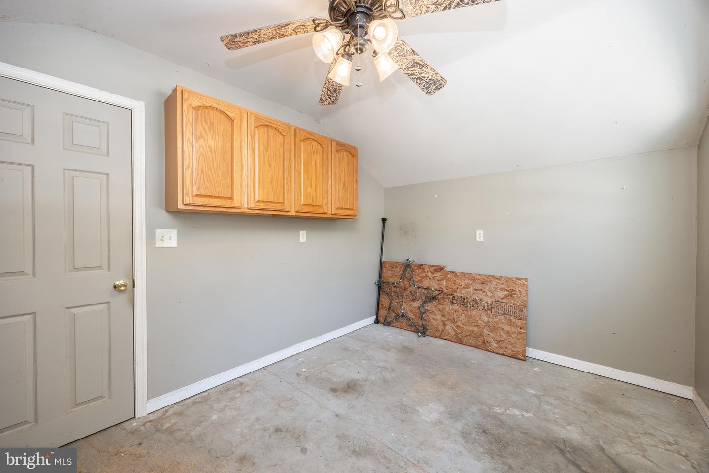 22147 Royal Oak Rd Property Photo 53