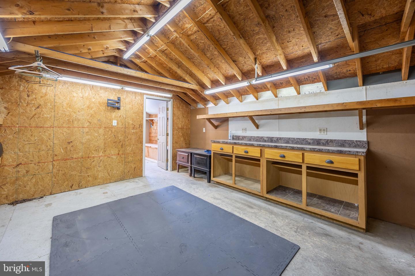 22147 Royal Oak Rd Property Photo 57