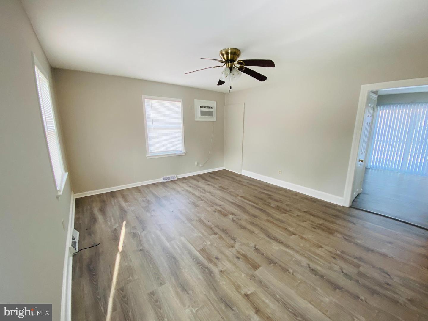 1007 Pierce Ave Property Photo 5