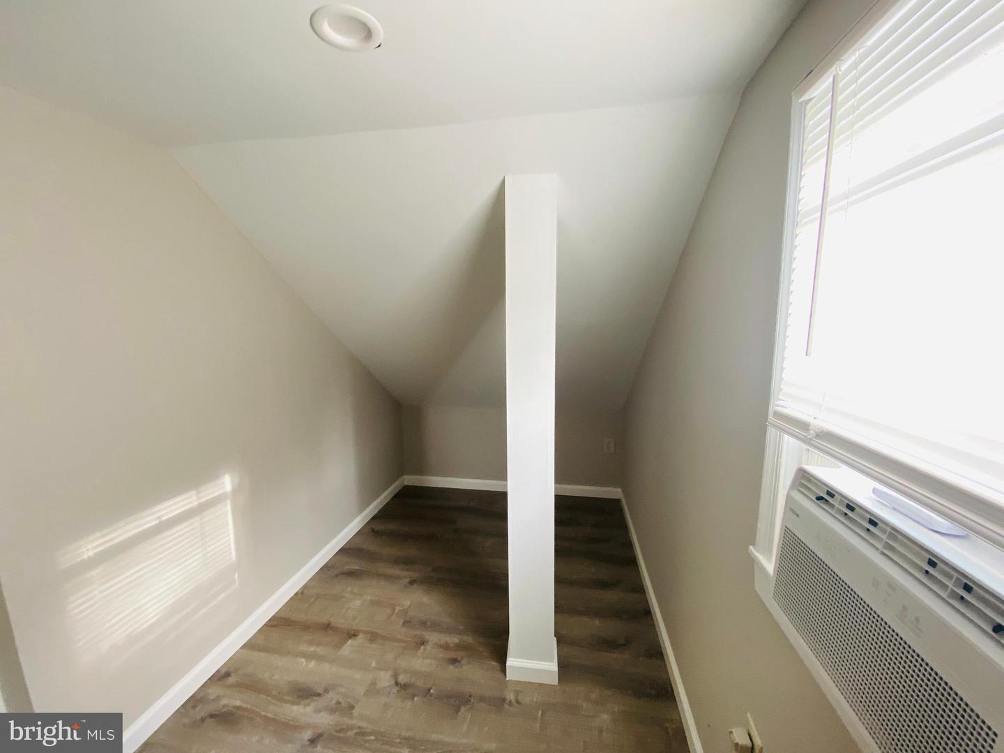 1007 Pierce Ave Property Photo 25