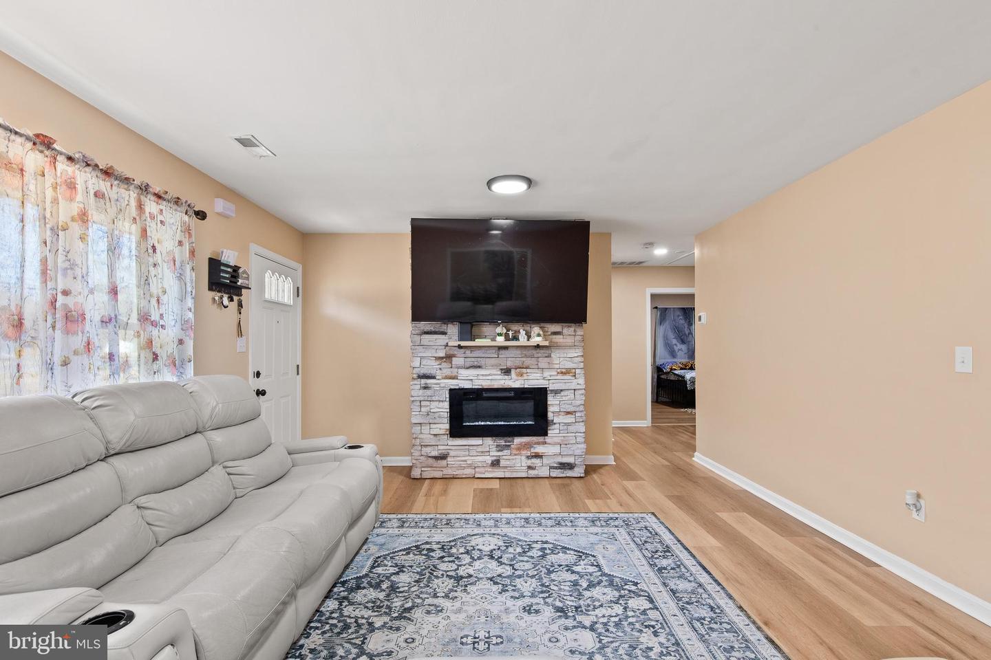 28570 Ocean Gtwy Property Photo 5