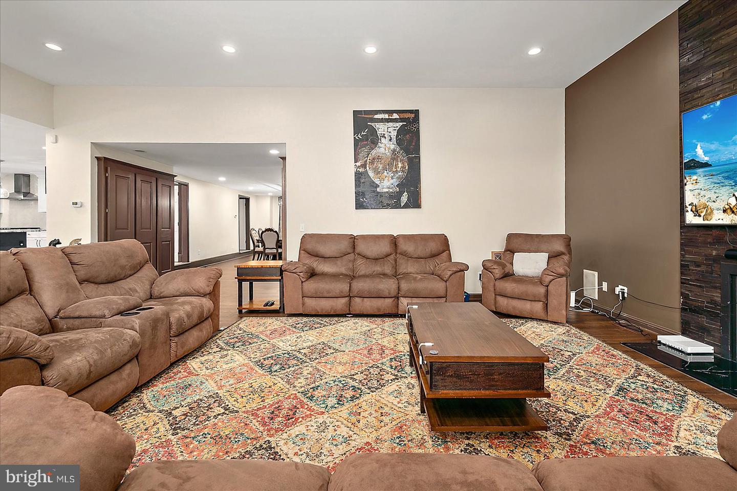 5660 Caledonia Dr Property Photo 20