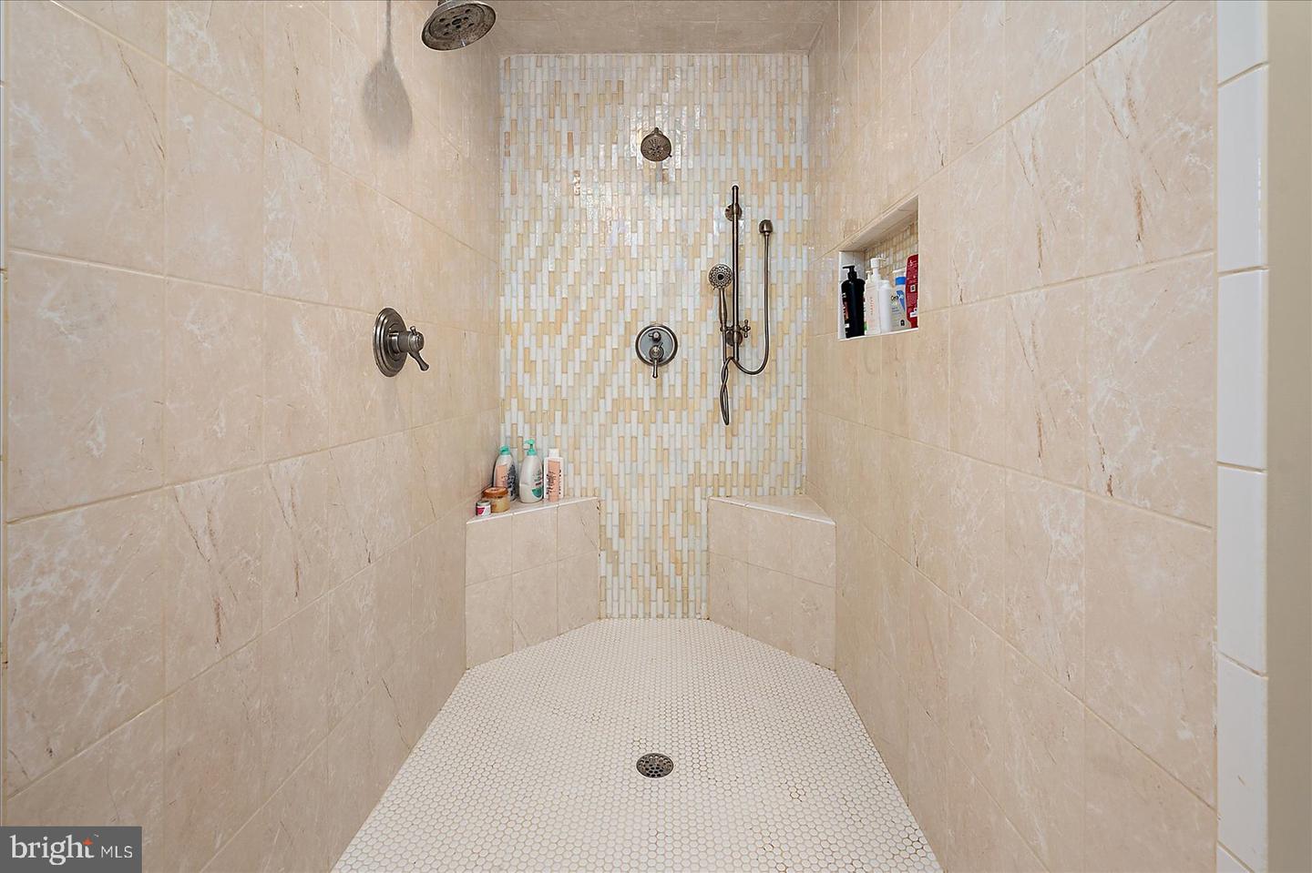 5660 Caledonia Dr Property Photo 56