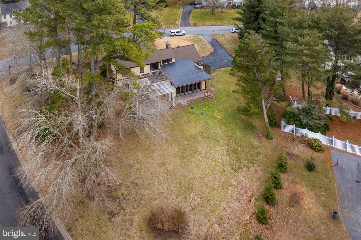 5660 Caledonia Dr Property Photo 92