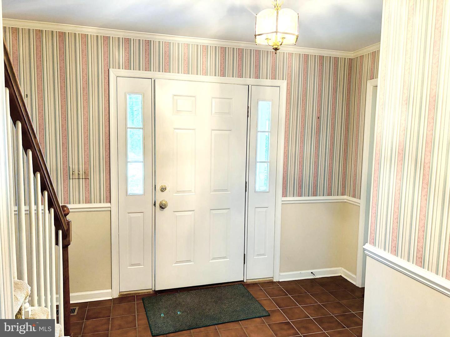 5211 Dove Point Ln Property Photo 3