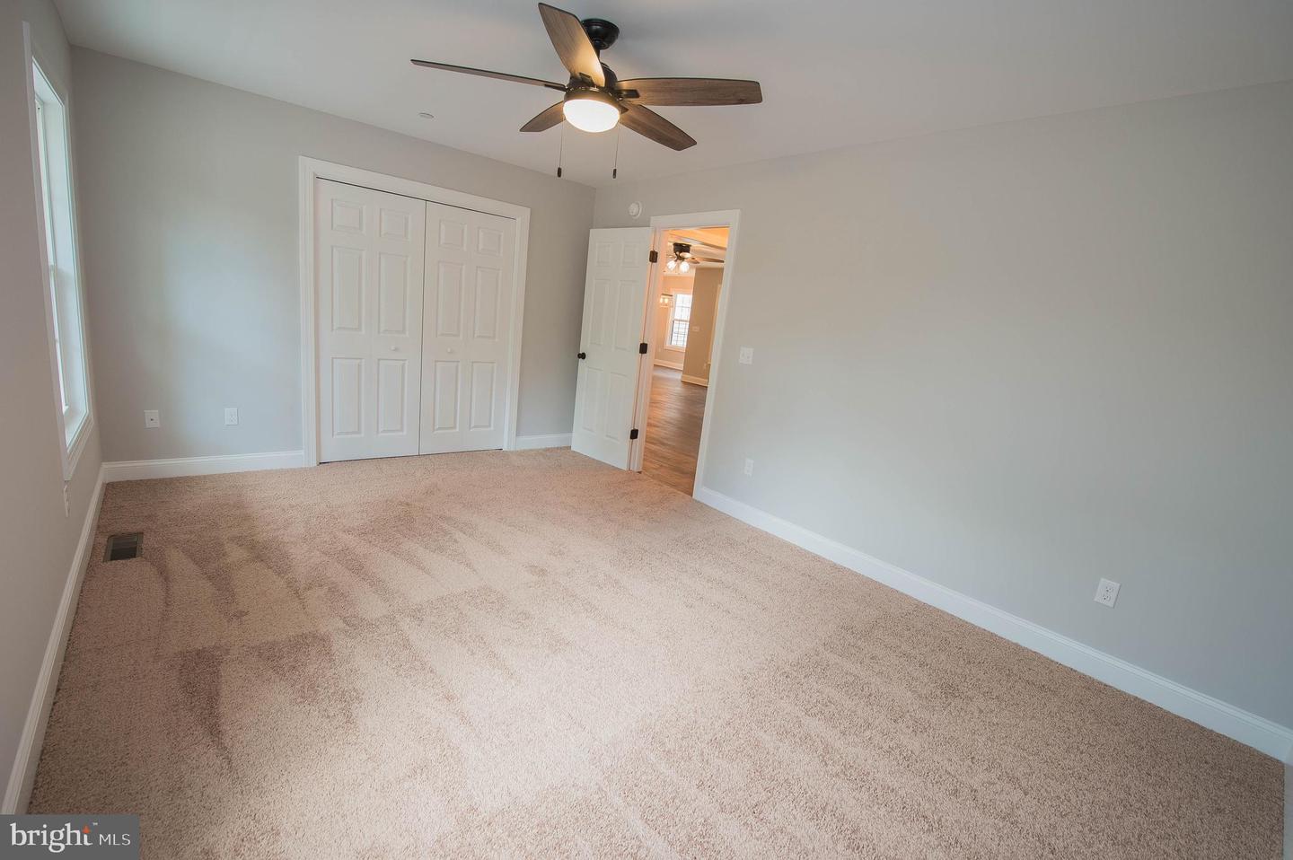 918 S Park Dr Property Photo 24