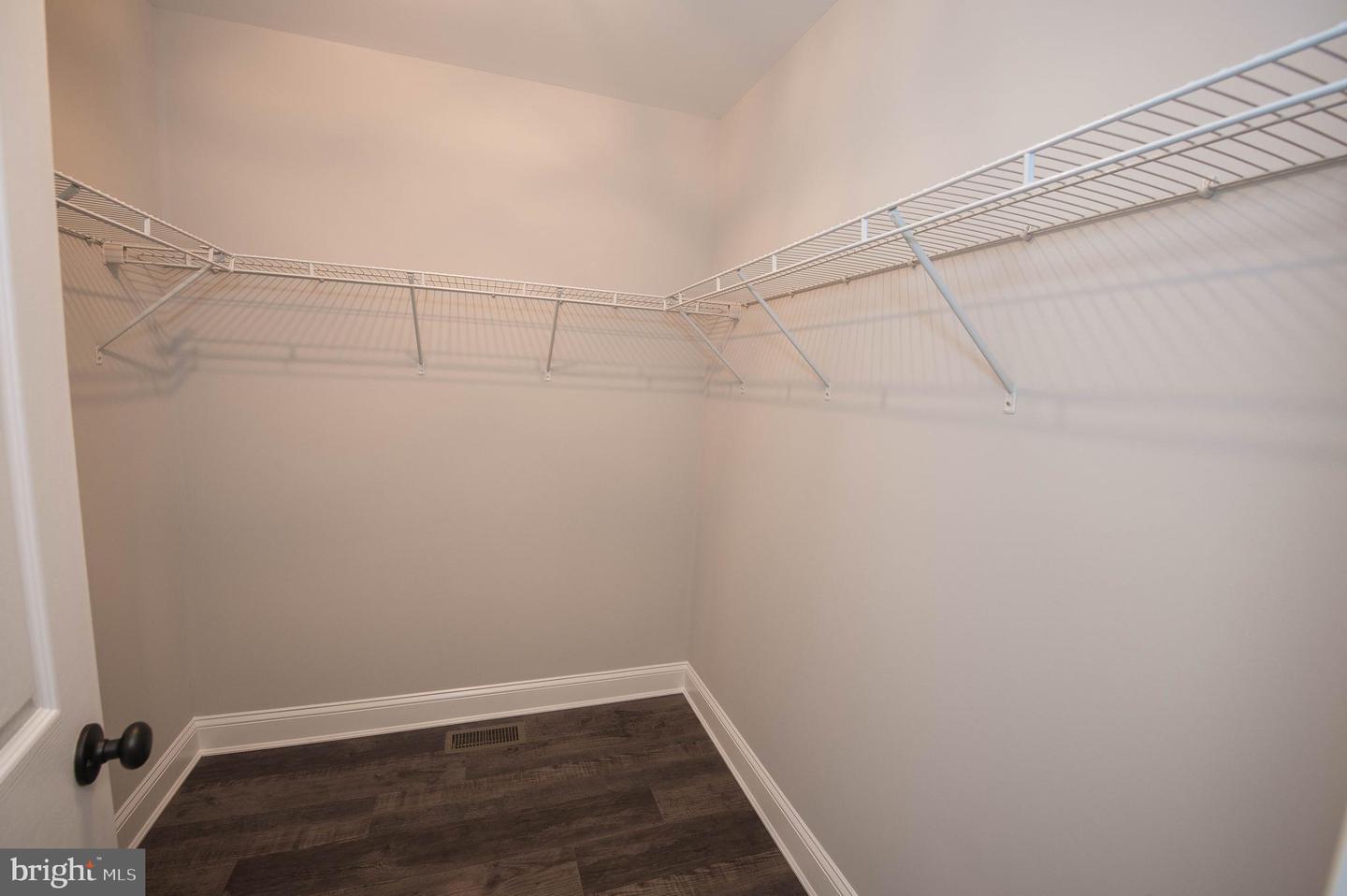 918 S Park Dr Property Photo 43