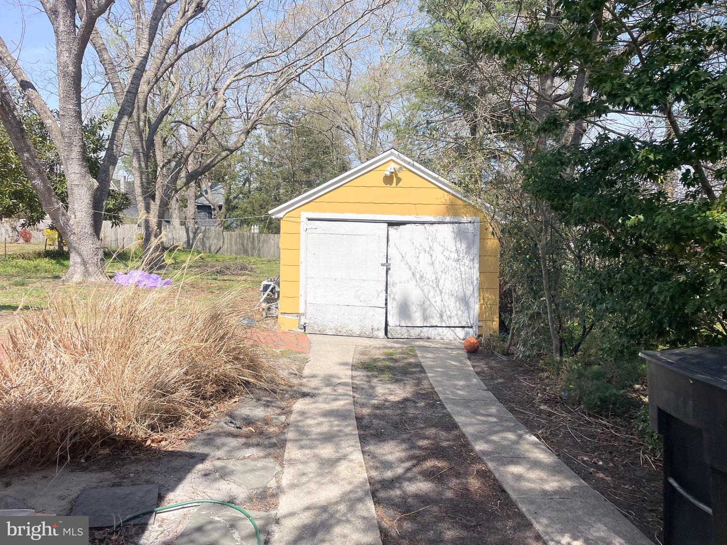 227 South Blvd Property Photo 4