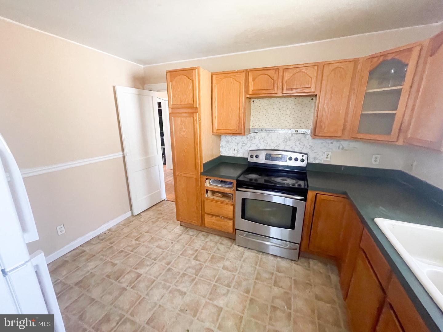 227 South Blvd Property Photo 10