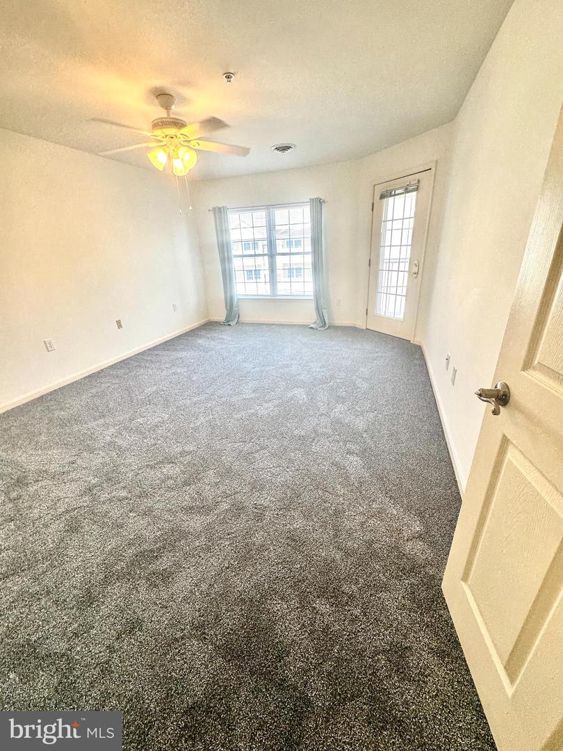 1103 S Schumaker Dr #c-309 Property Photo 5