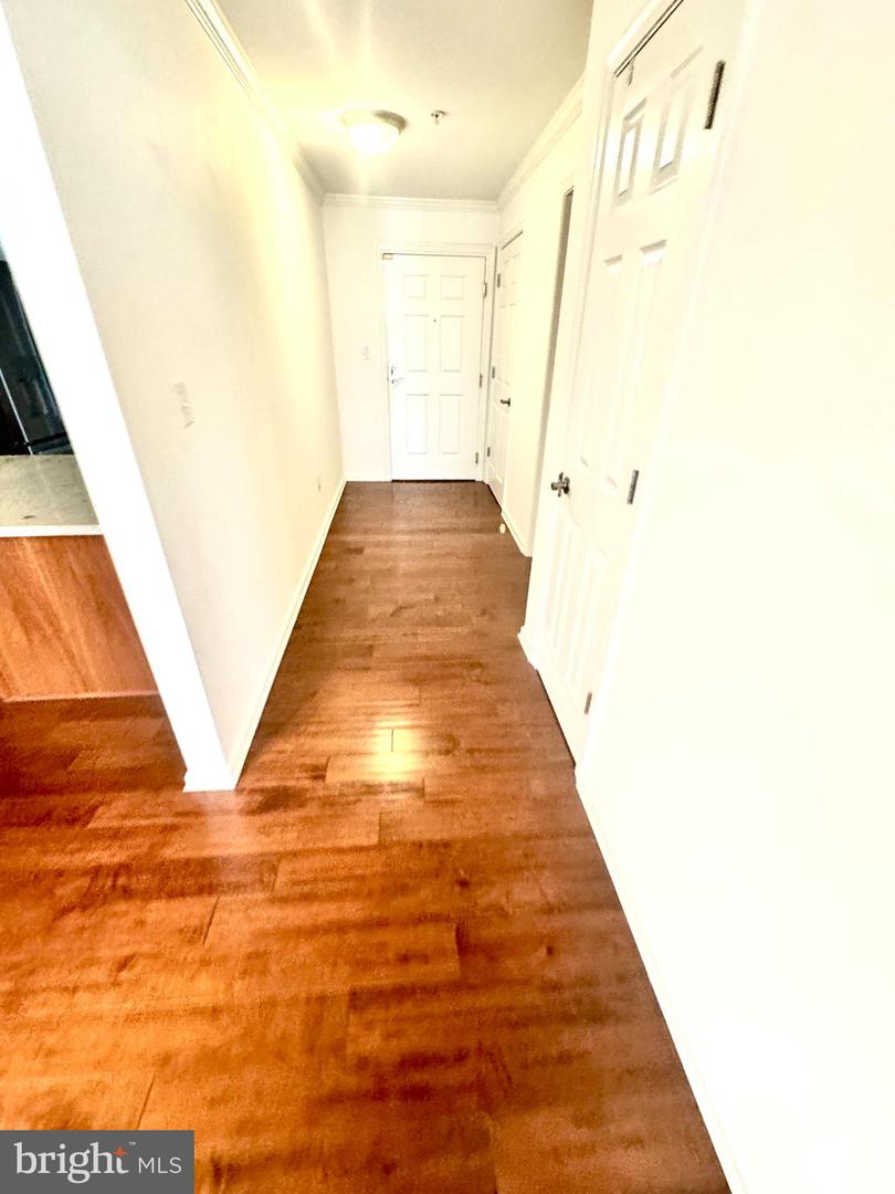 1103 S Schumaker Dr #c-309 Property Photo 8