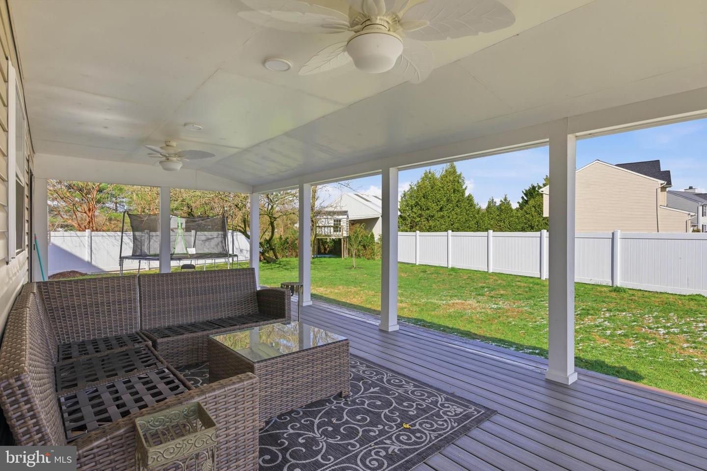 9167 Drawbridge Dr Property Photo 47