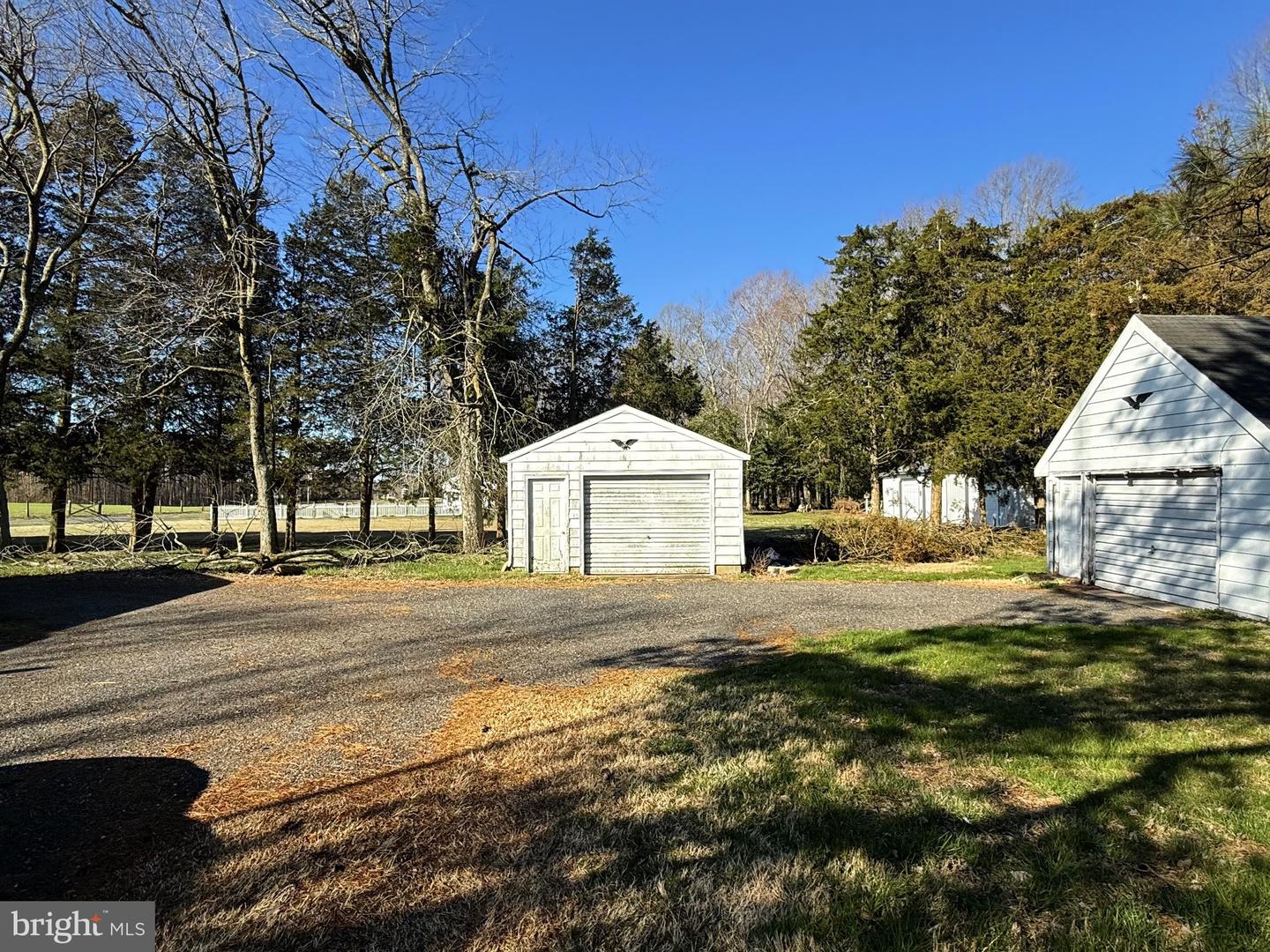 7592 Green Lewis Rd Property Photo 6