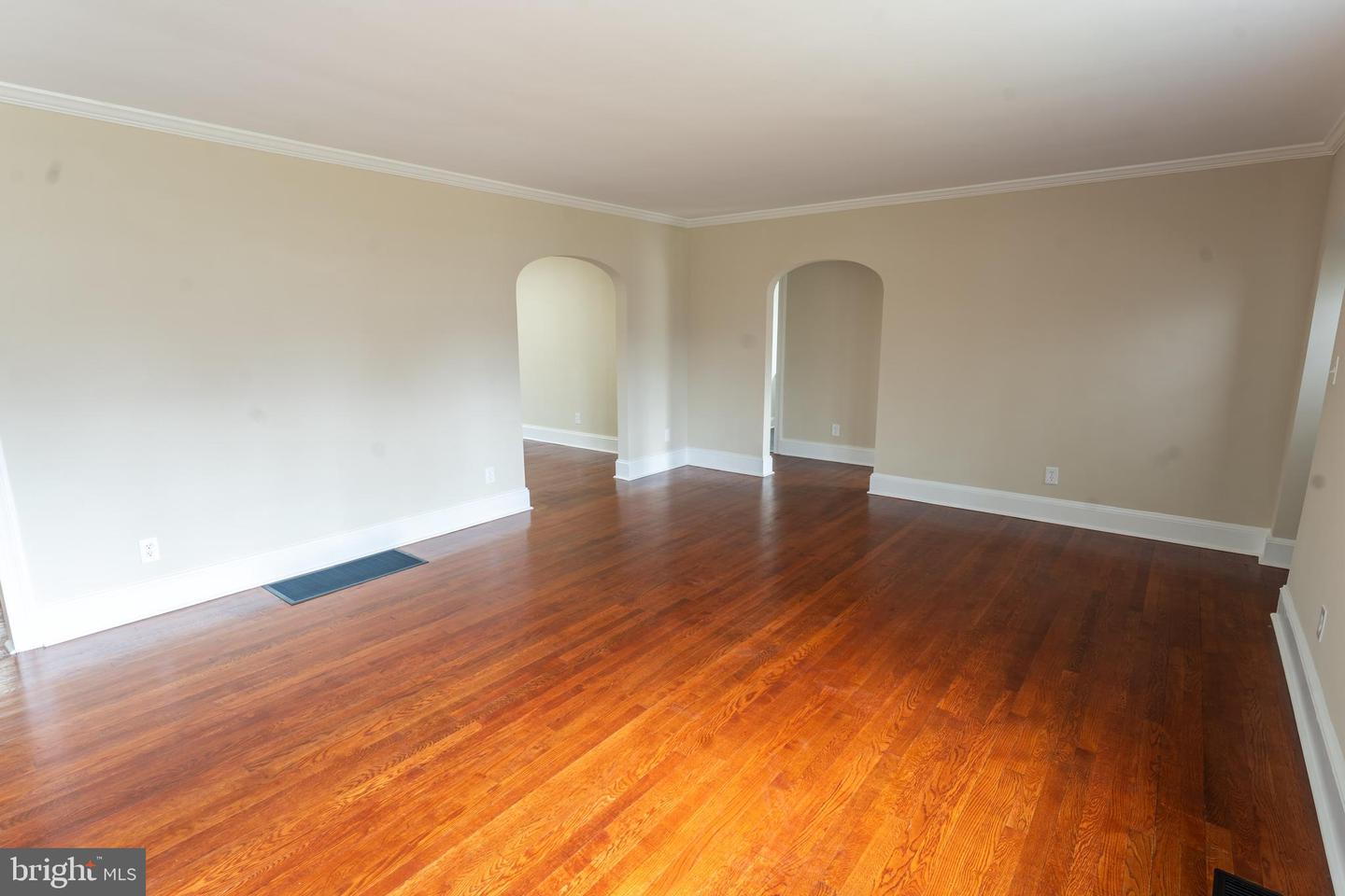 227 Pinehurst Ave Property Photo 7