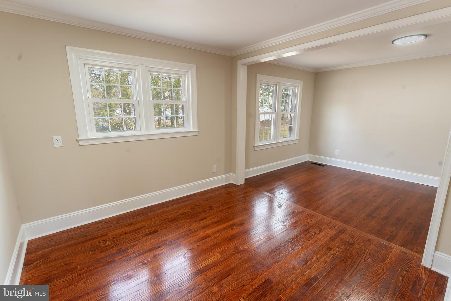 227 Pinehurst Ave Property Photo 10