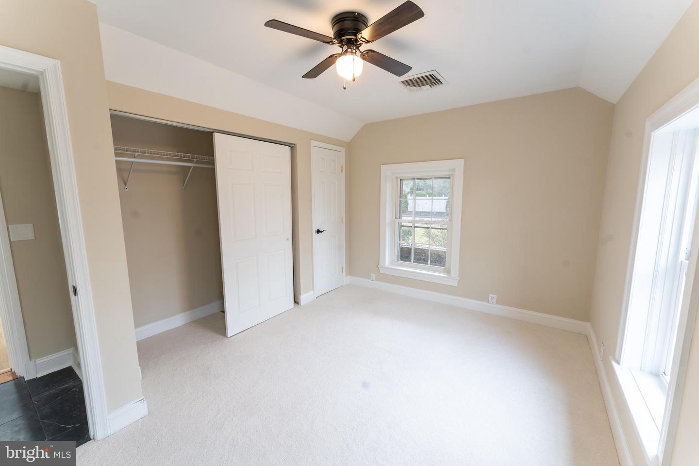 227 Pinehurst Ave Property Photo 23