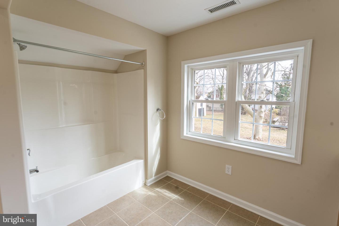 227 Pinehurst Ave Property Photo 44