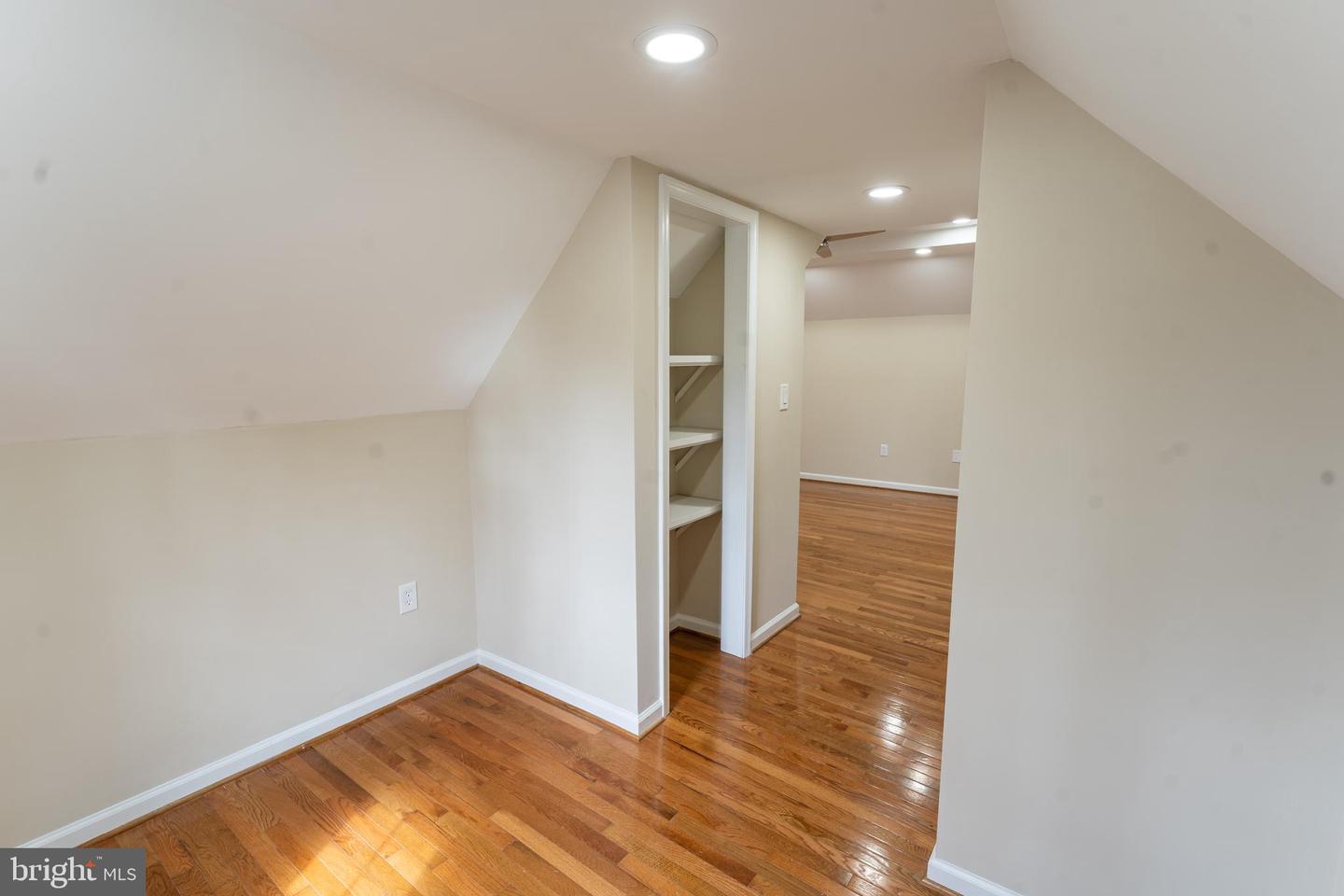 227 Pinehurst Ave Property Photo 46