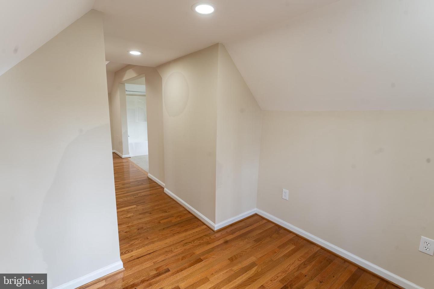 227 Pinehurst Ave Property Photo 47