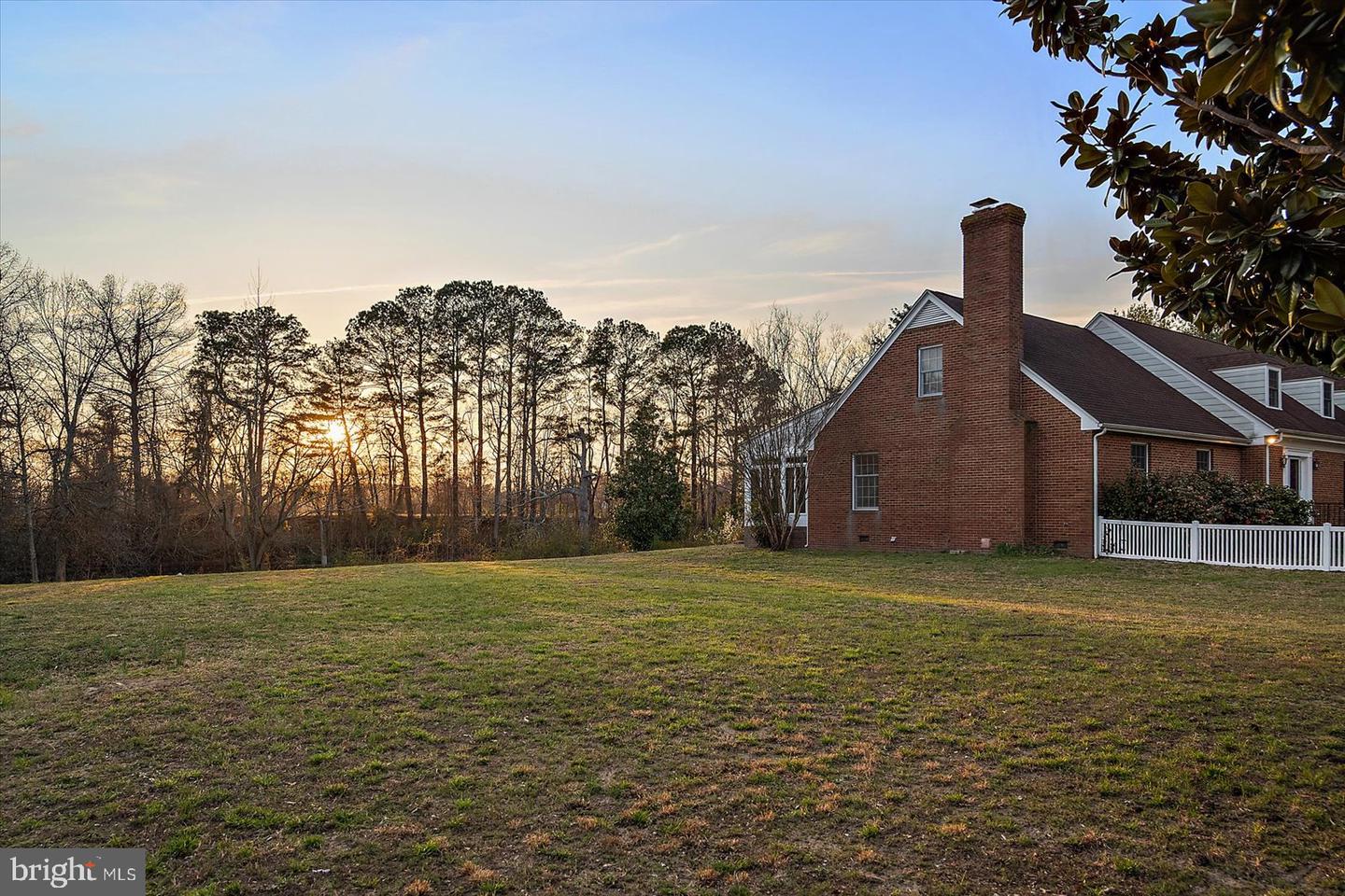 27980 Pemberton Property Photo 7