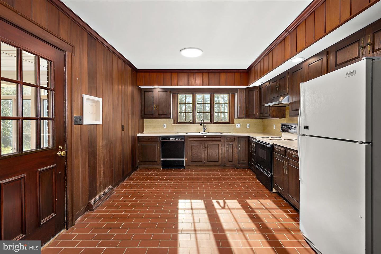 27980 Pemberton Property Photo 29